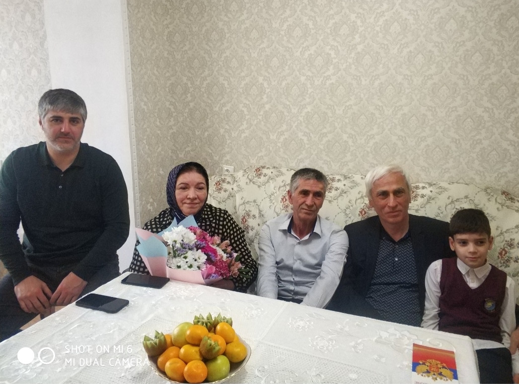 Зураб Багомедов навестил семью Героя Российской Федерации Энвера Набиева